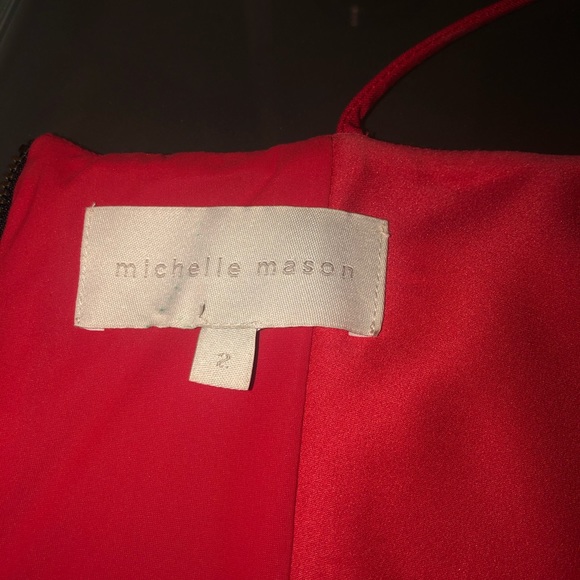 Michelle Mason Red Deep V Top - Picture 4 of 4